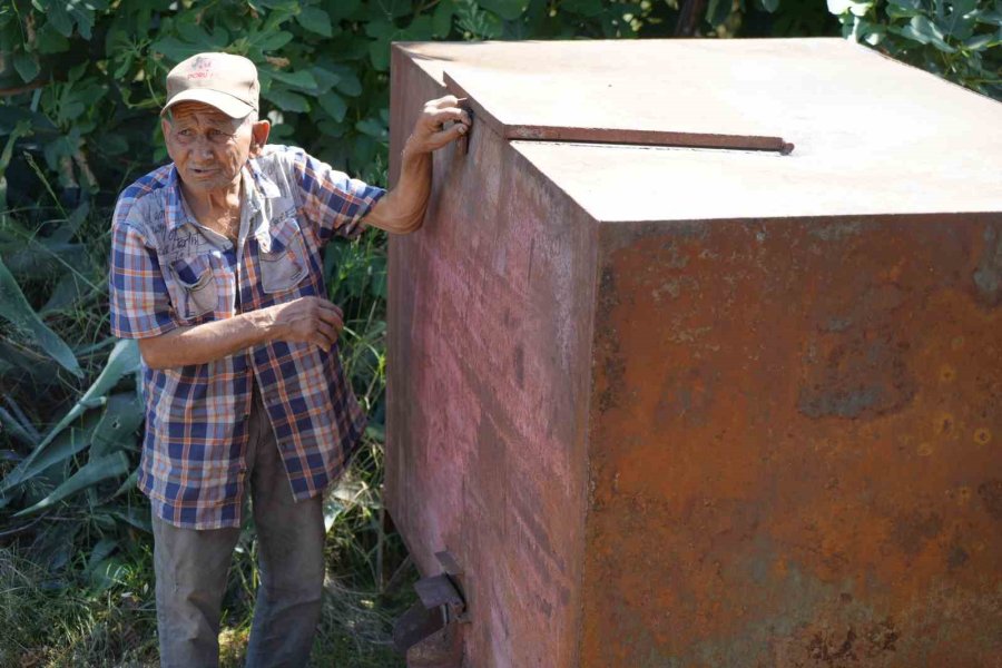 Evde Biriktirdiği Paraları Yangında Kaybetti, İmdadına Merkez Bankası Yetişti