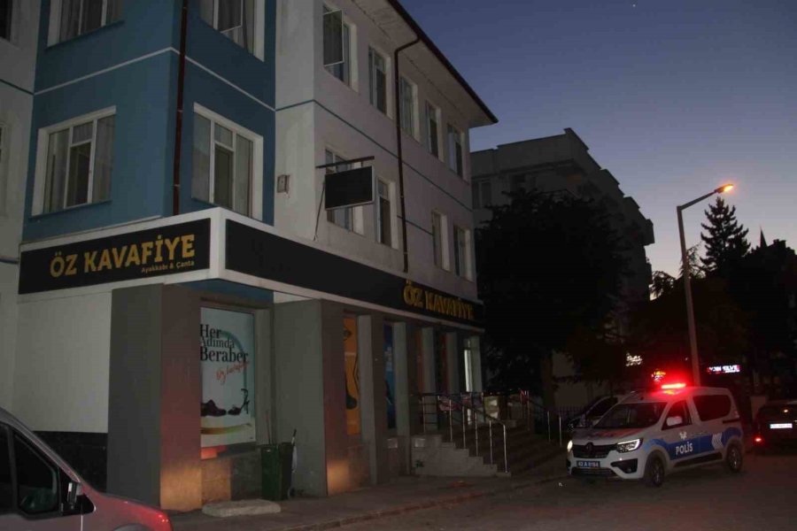 Otelin 3. Katından Düşen 2 Yaşındaki Çocuk Yaralandı