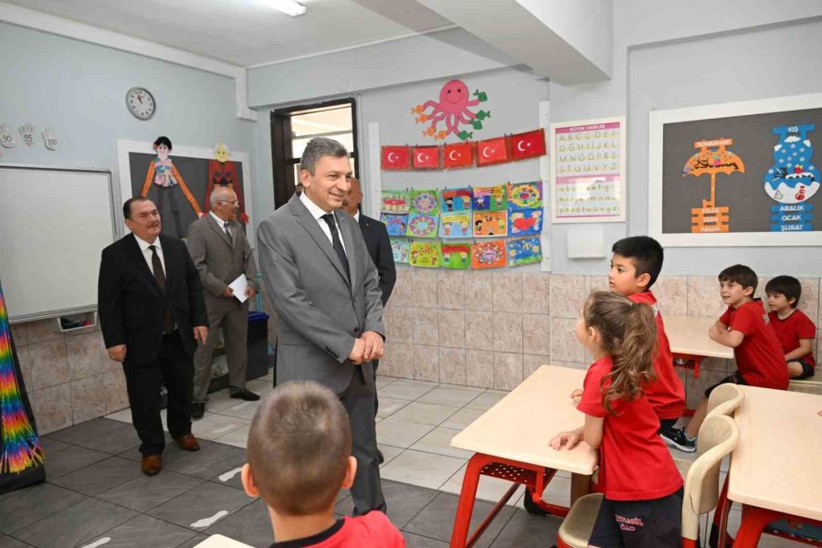 Antalya’da 485 Bin 783 Öğrenci Karne Heyecanı Yaşadı