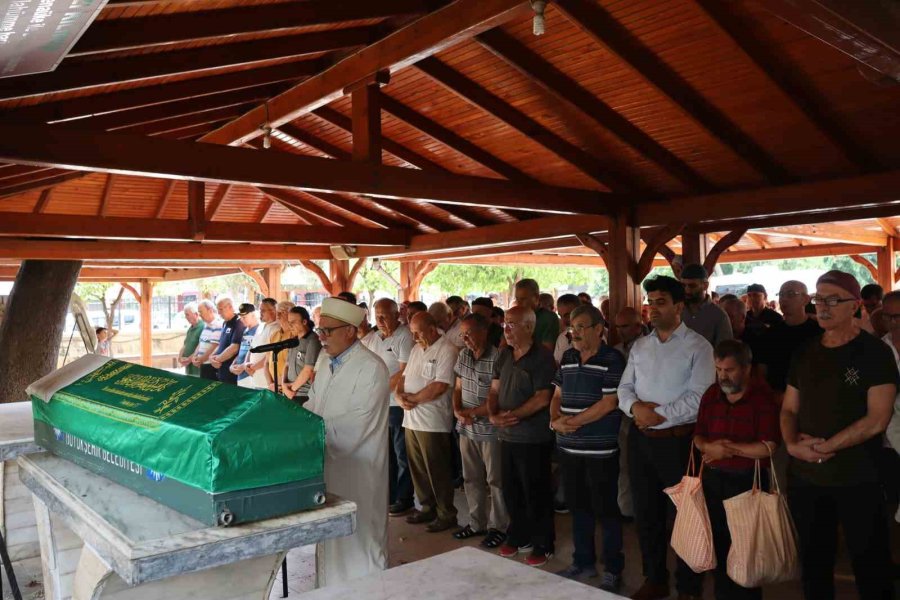 Antalya Basını Nuri Erkal’ı Son Yolculuğuna Uğurladı