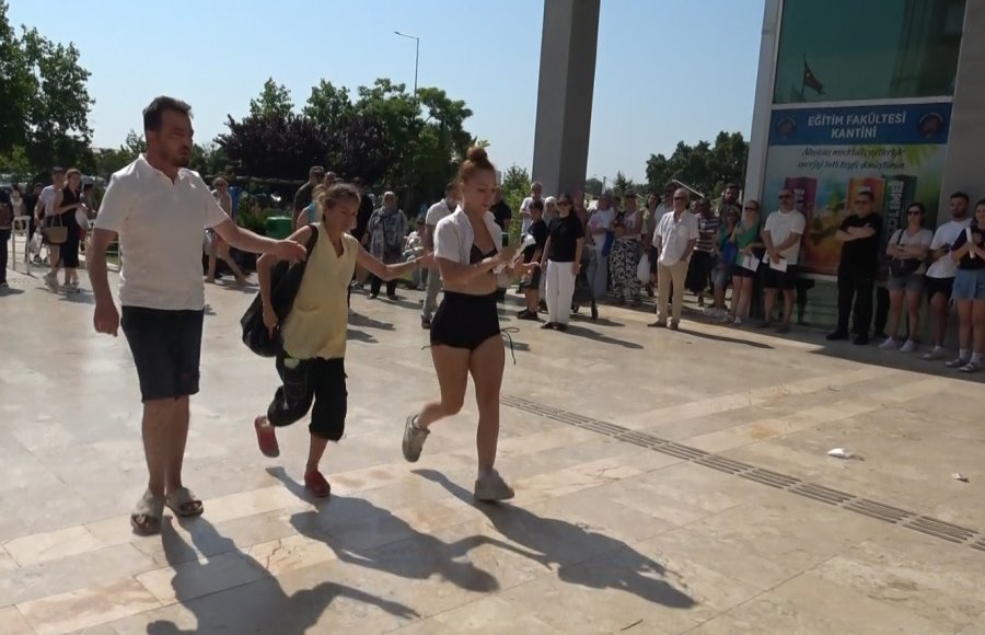 Tüm Veliler Onun İçin Seferber Oldu, Genç Kızın Hayalleri Kulağındaki Takı Yüzünden Yarım Kaldı