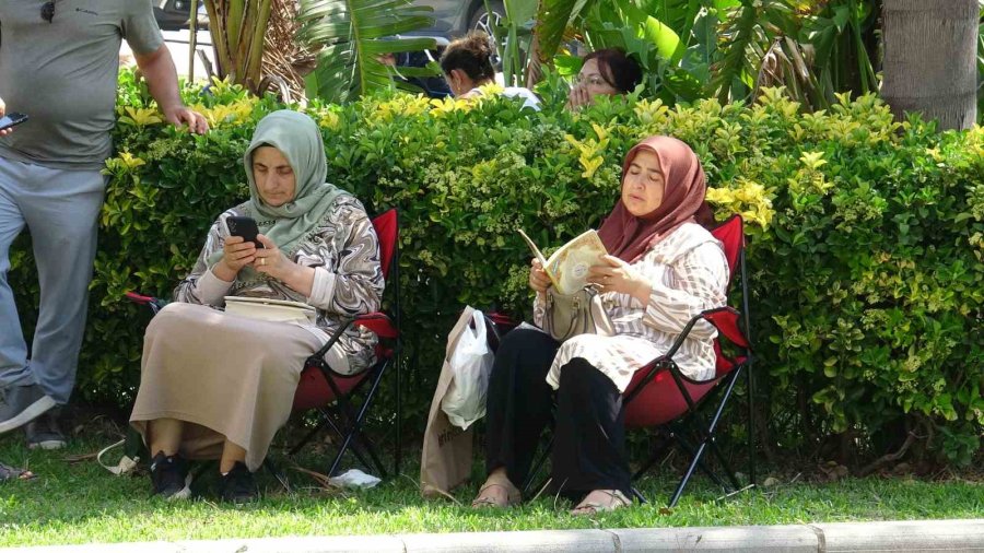 Tüm Veliler Onun İçin Seferber Oldu, Genç Kızın Hayalleri Kulağındaki Takı Yüzünden Yarım Kaldı
