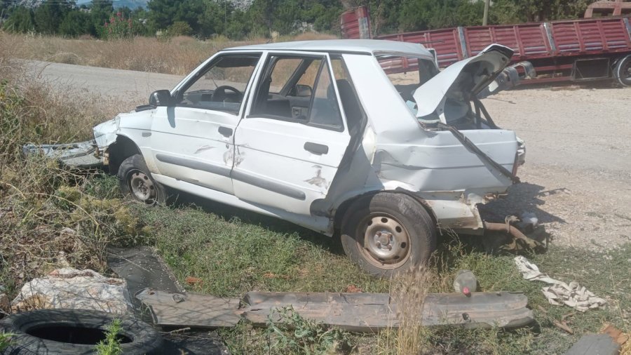 Antalya’da Trafik Kazası: 1 Yaralı