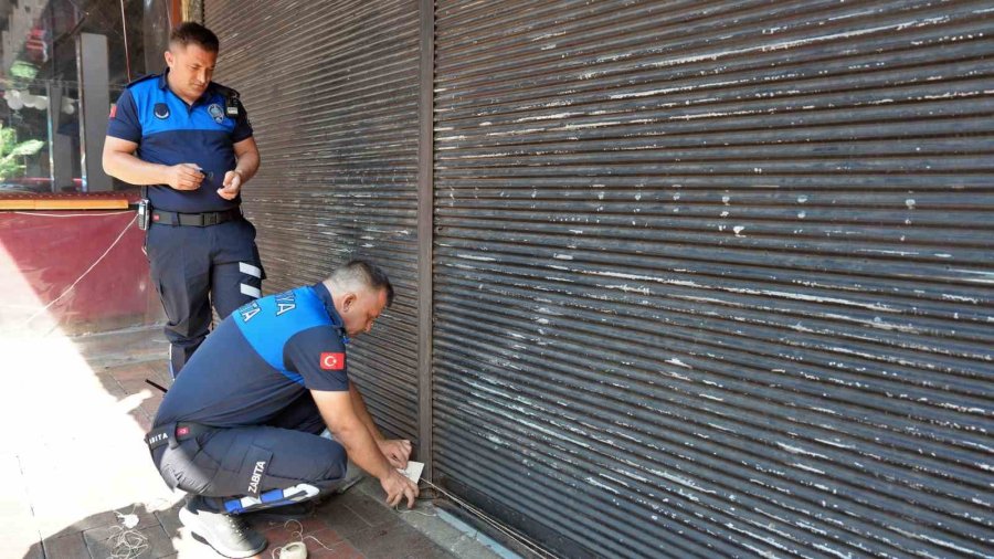 Alanya’da Adaba Aykırı Eylem Gerçekleştirilen Bar Mühürlendi