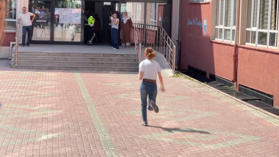 Umutlarına Kimisi Koşarak Yetişti, Kimisi Gözyaşları İçinde Veda Etti