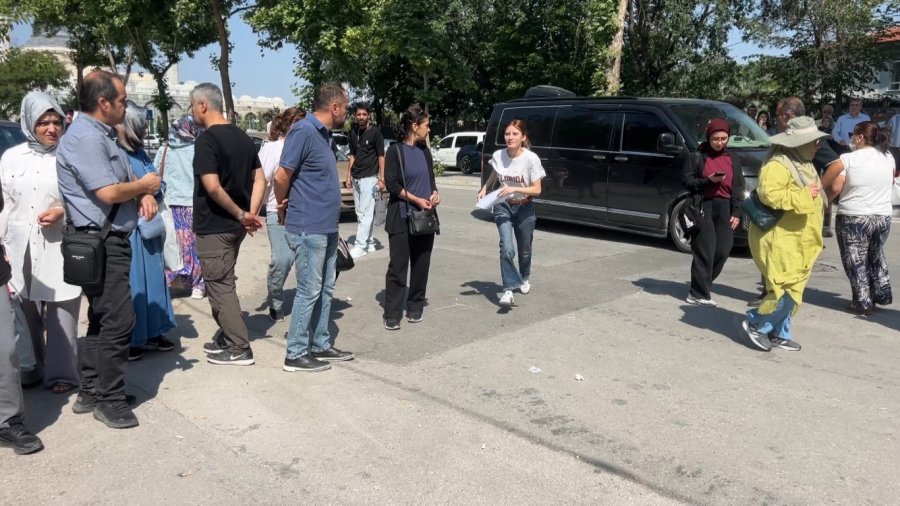 Umutlarına Kimisi Koşarak Yetişti, Kimisi Gözyaşları İçinde Veda Etti