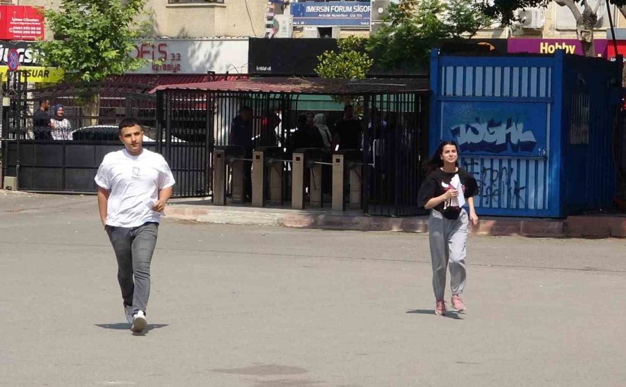 Sınava Yetişemeyince Göz Yaşı Döktü