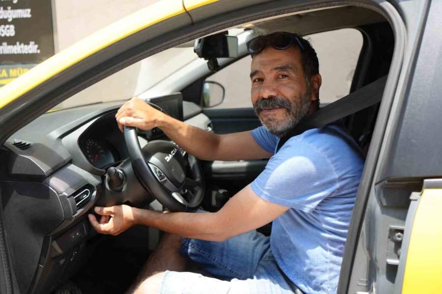 Antalya’da Taksilere Panik Butonu