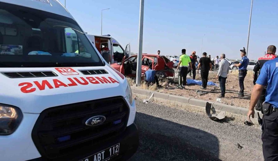 Sınava Giden Araçlar Çarpıştı: 1 Ölü, 4’ü Ağır 10 Yaralı