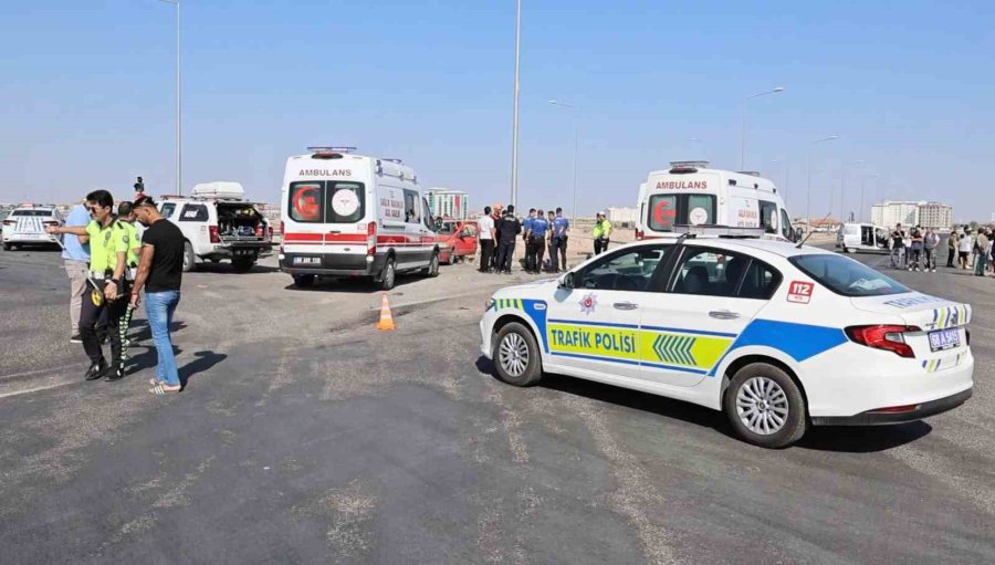 Sınava Giden Araçlar Çarpıştı: 1 Ölü, 4’ü Ağır 10 Yaralı