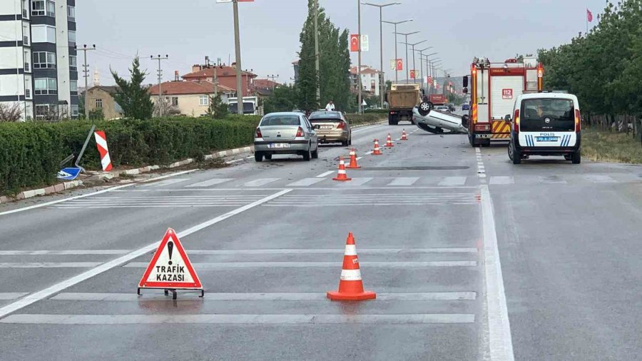 Karaman’da Otomobil Takla Attı: 2’si Çocuk 4 Yaralı