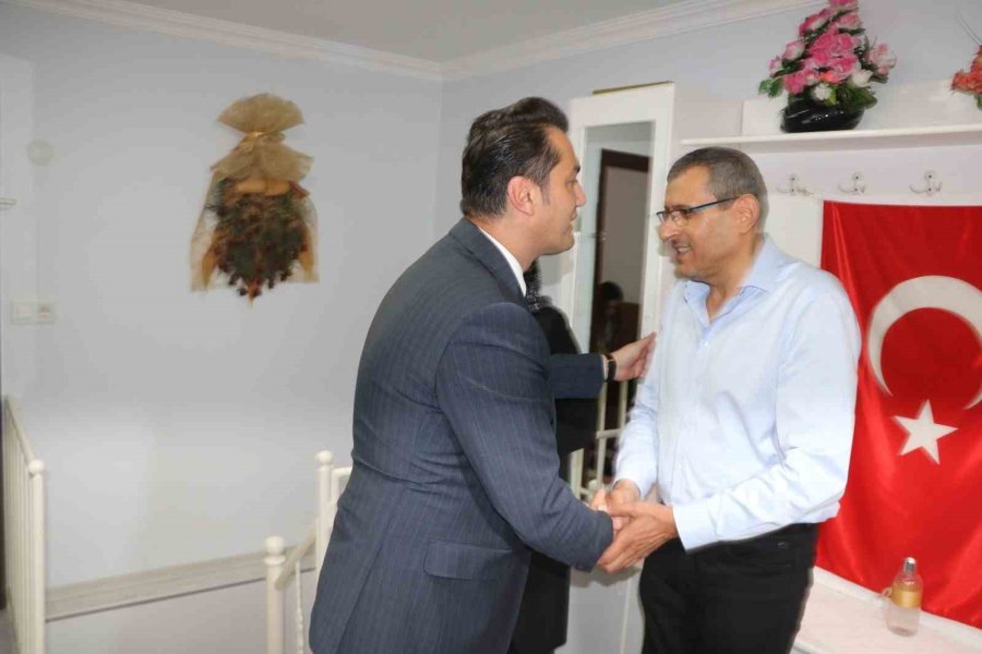 Alanya’nın Yeni Kaymakamı Öztürk’ün İlk Ziyareti Şehit Ailesine