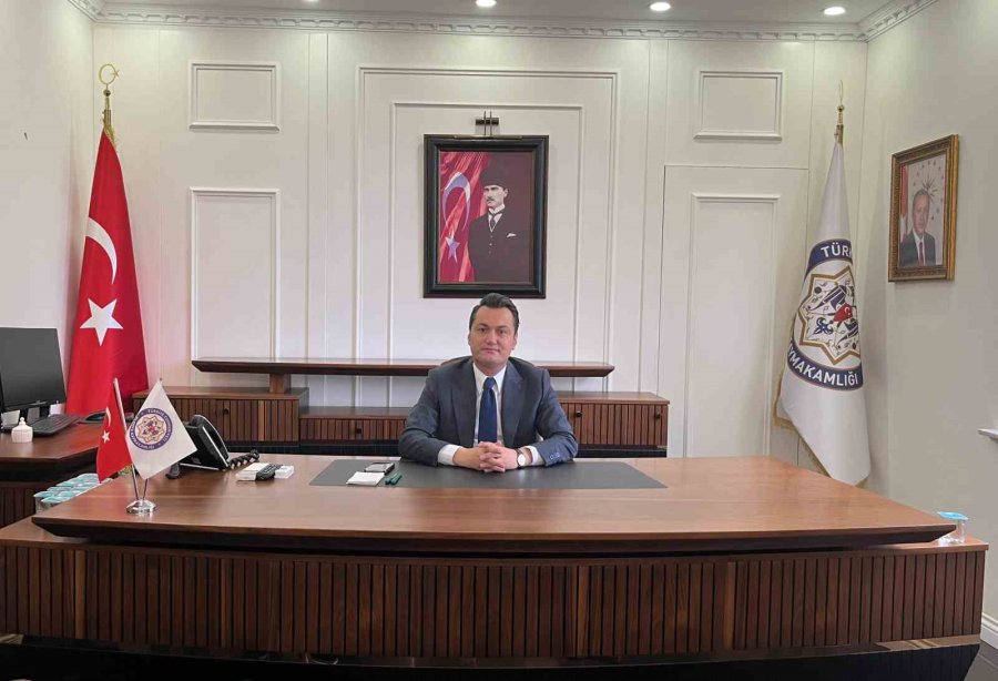 Alanya’nın Yeni Kaymakamı Öztürk Görevine Başladı