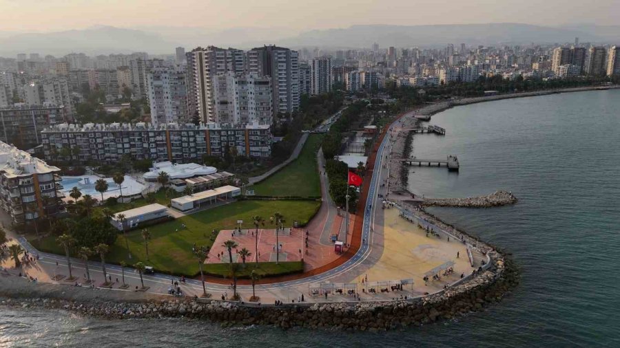 Mersin ’kültür Park’, Halka Çeşitli Sosyal Alanlar Sunuyor