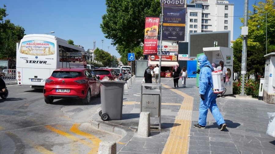 Niğde Belediyesi Kene Ve Haşereyle Mücadeleyi Yoğunlaştırıyor