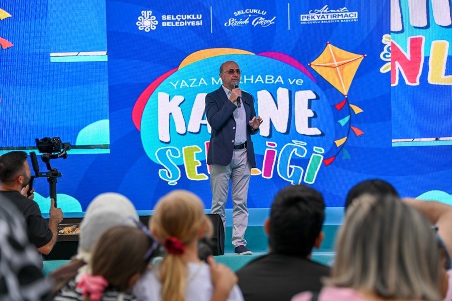 Çocuklar Yaza Merhaba Karne Şenliği’nde Doyasıya Eğlendi