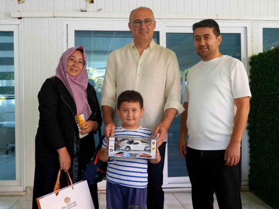 Alanya Belediyesi’nden Ücretsiz Sünnet Hizmeti