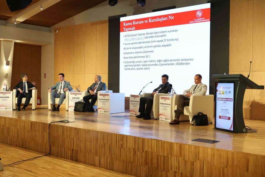 Konya Büyükşehir ’kamuda İş Sağlığı Ve Güvenliği Paneli’ne Ev Sahipliği Yaptı