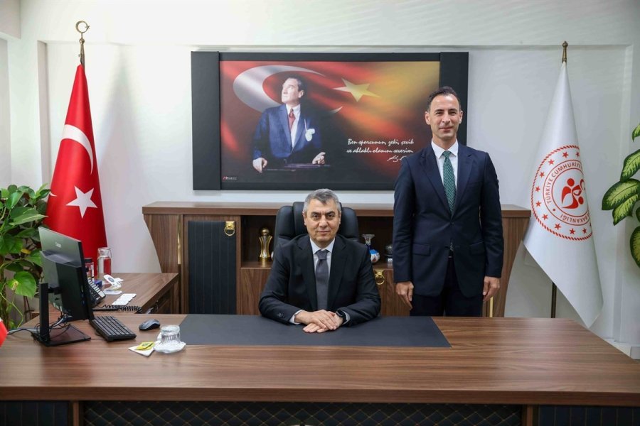 Vali Toros, Gençlik Ve Spor Faaliyetlerini Değerlendirdi