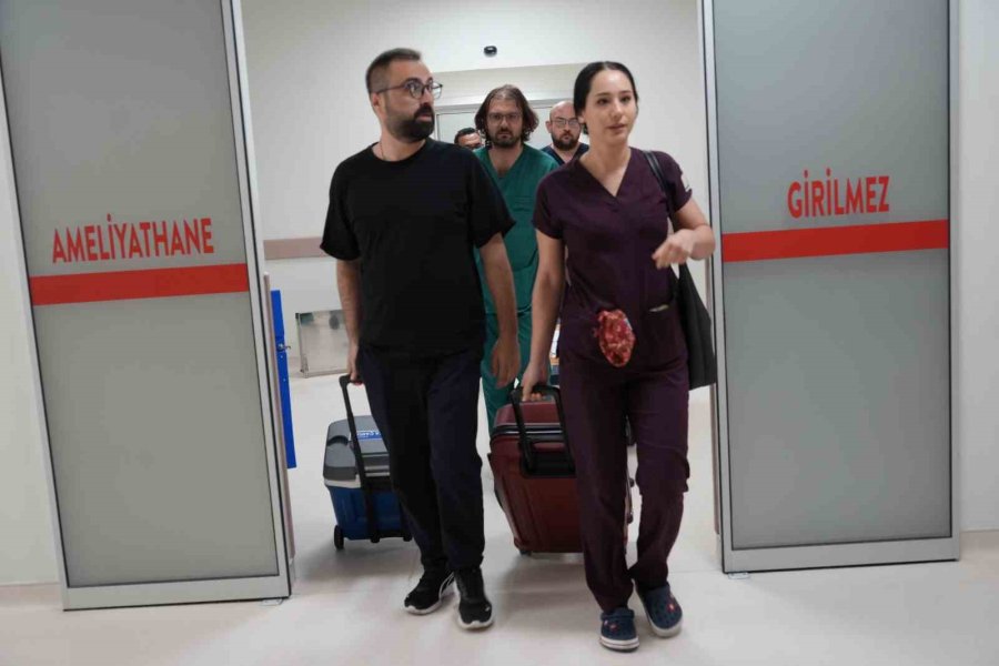 Organları Üç Hastaya Umut Oldu