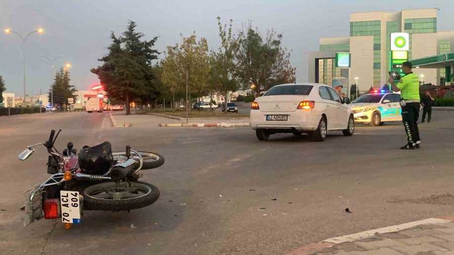 Karaman’da Otomobille Çarpışan Motosiklet Sürücüsü Yaralandı