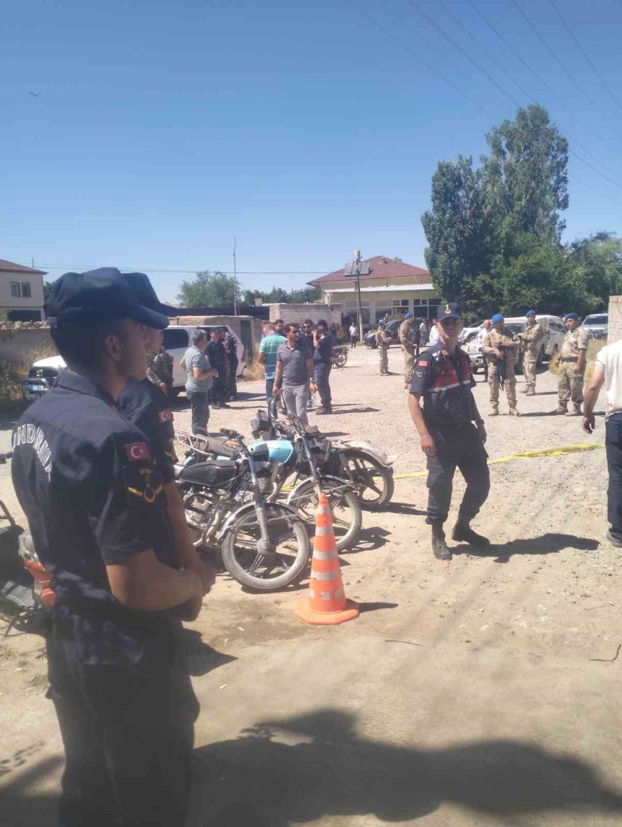 İş Yerine Rastgele Ateş Açıldı: 1 Ölü, 2 Ağır Yaralı