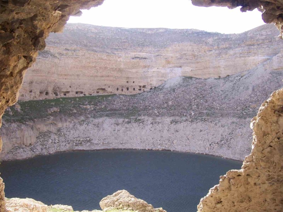 Doğa Tutkunlarının İlgiyle Ziyaret Ettiği Göller Bir Bir Kuruyor