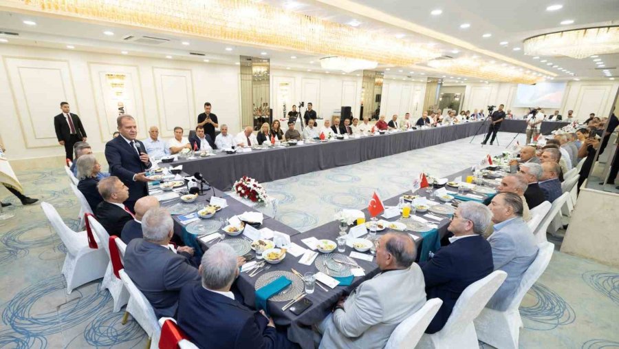 Seçer: "mersin, Gerçekten Mersin Halkıyla Yönetiliyor"