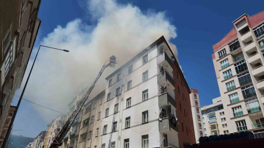 Niğde’de Bacadan Çıkan Yangın Korkuttu