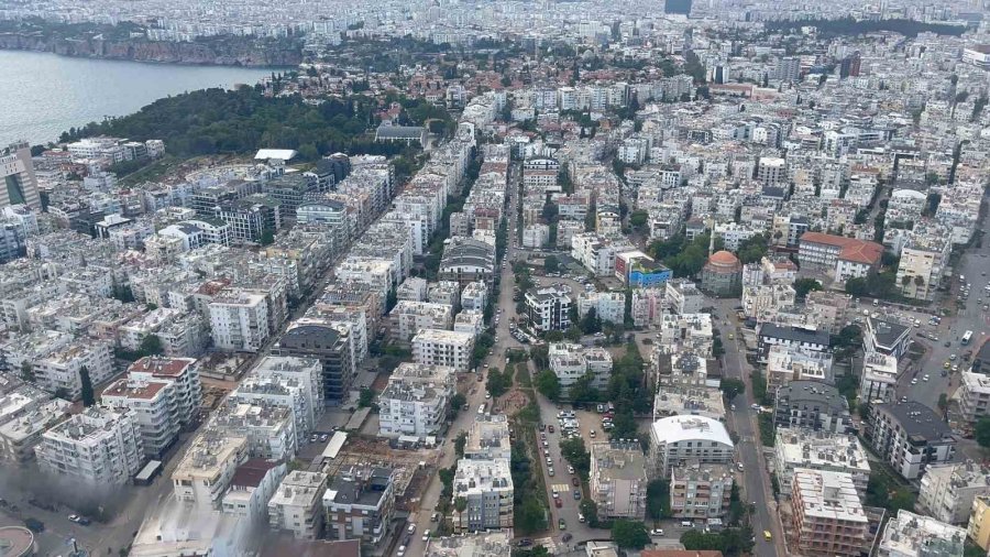 Antalya’da Araç Artış Oranı Nüfus Artış Oranını Solladı, Trafikte 1,6 Milyon Taşıt