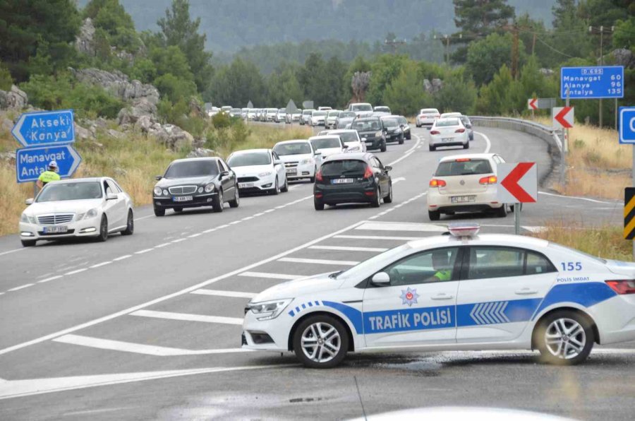 Antalya’da Araç Artış Oranı Nüfus Artış Oranını Solladı, Trafikte 1,6 Milyon Taşıt
