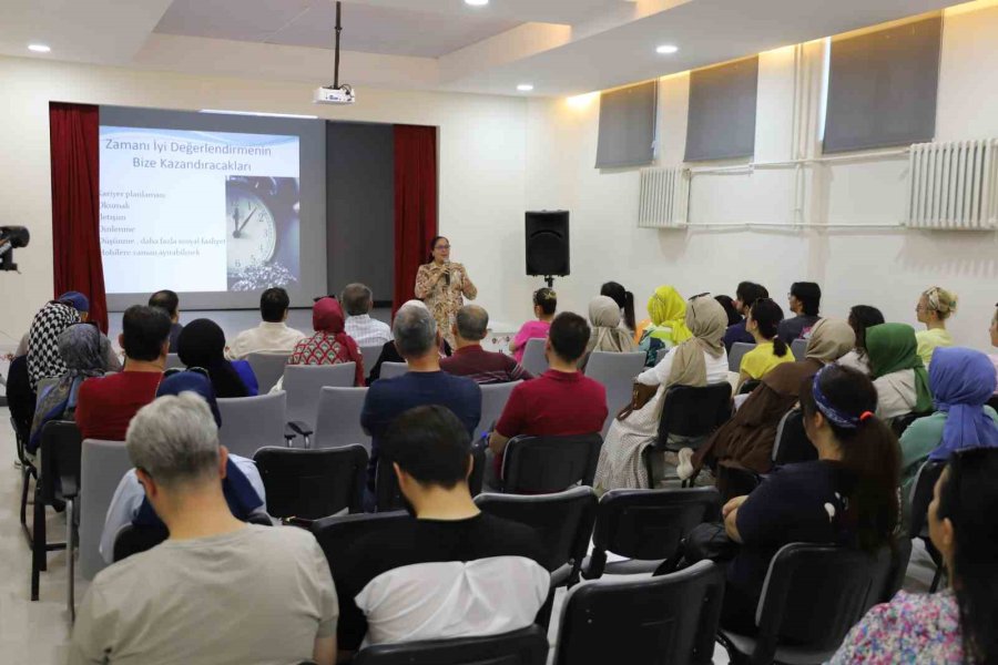 Necmettin Erbakan Üniversitesi Bilimi Toplumla Buluşturdu