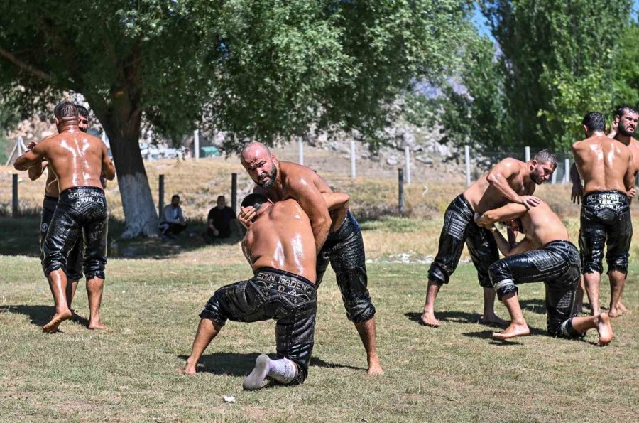 Kırkpınar Başpehlivanı Orhan Okulu’nun Hedefi 3. Altın Kemer