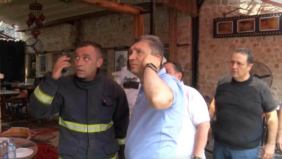 Vali Şahin’den Antalya Kaleiçi’ndeki Yangına İlişkin Açıklama