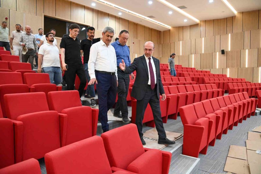 Selçuklu’ya Kazandırılacak Türkiye’nin En Modern Ve Kapsamlı Güzel Sanatlar Lisesi’nde Sona Yaklaşıldı