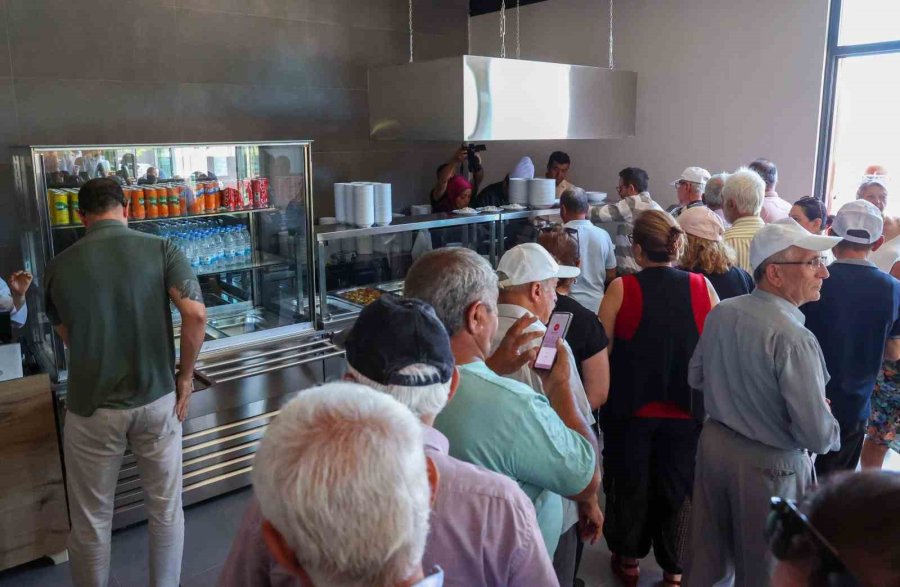 Antalya Büyükşehir Belediyesi Kent Lokantası Hizmete Girdi