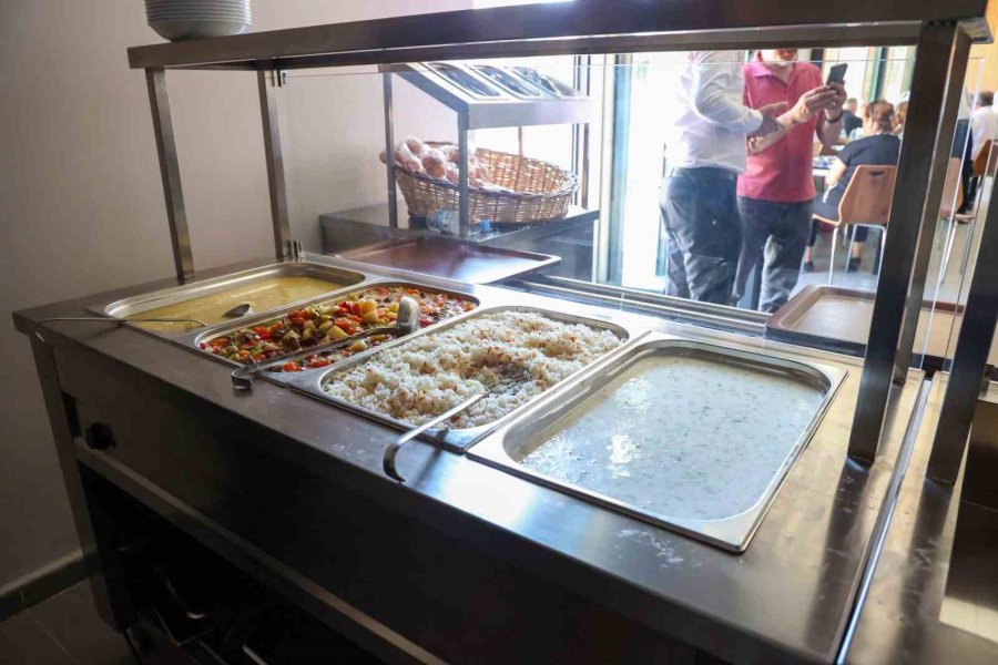 Antalya Büyükşehir Belediyesi Kent Lokantası Hizmete Girdi