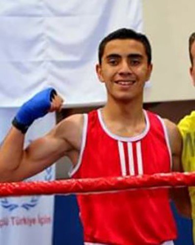 Mersin’de 3 Genç, Oto Yıkama Dükkanında Ölü Bulundu