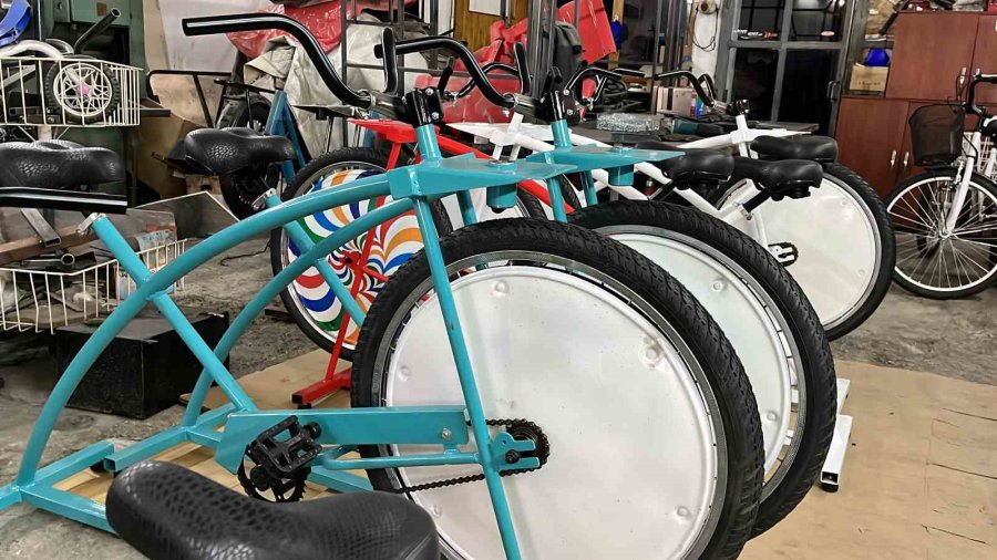 Bisikletleri Sanat Eserine Çeviriyor