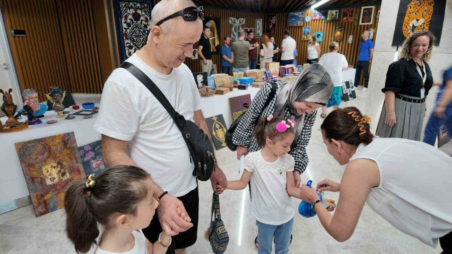 Antalya Şehir Hastanesi Amatem Biriminden Farkındalık Sergisi