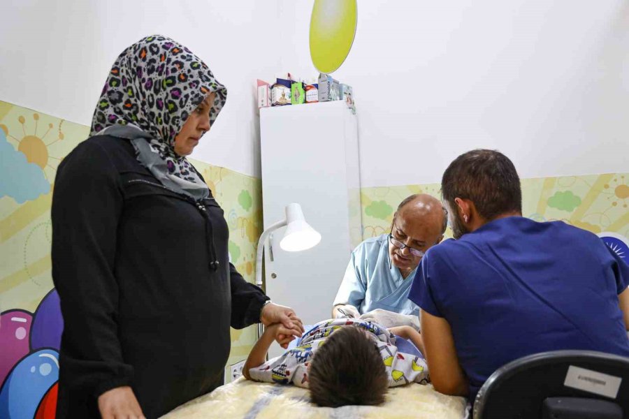 Büyükşehirden Ücretsiz Ve Steril Ortamda Sünnet Hizmeti