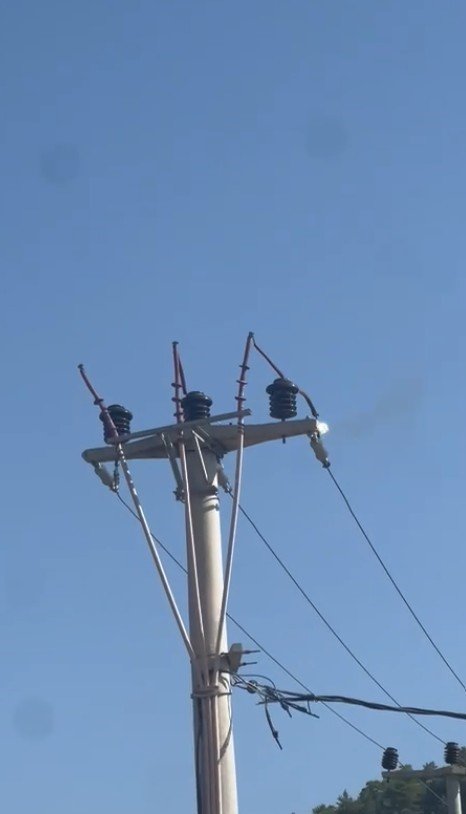 Havalar Isındı, Trafo Ve Elektrik Direk Yangınları Başladı