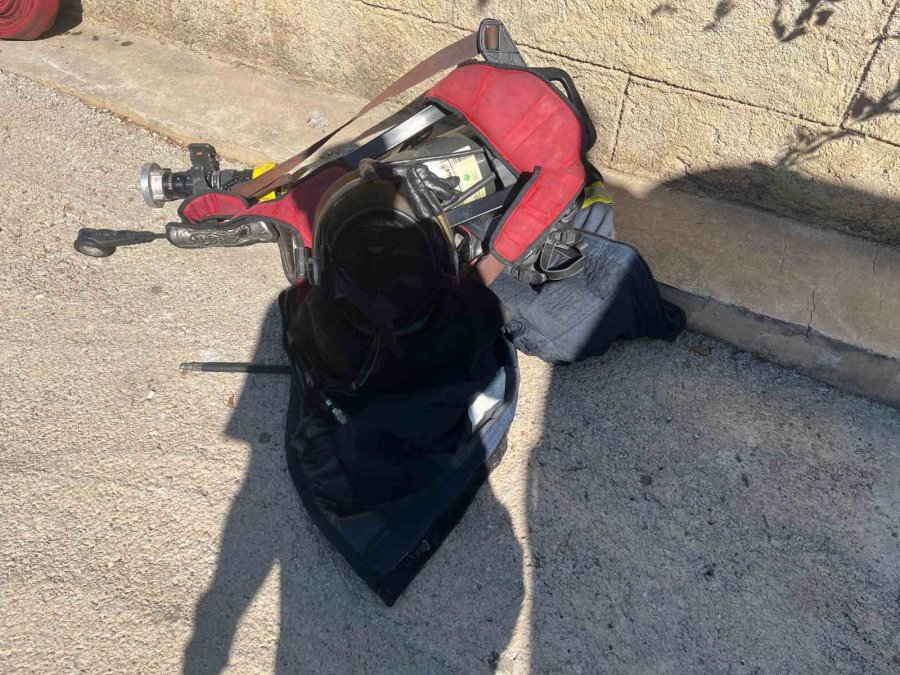 Alanya’da 4 Katlı Binada Yangın