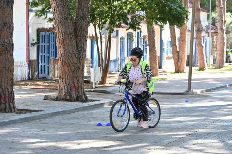 Kocagöz’den Bisiklet Eğitiminde Kadınlara Destek