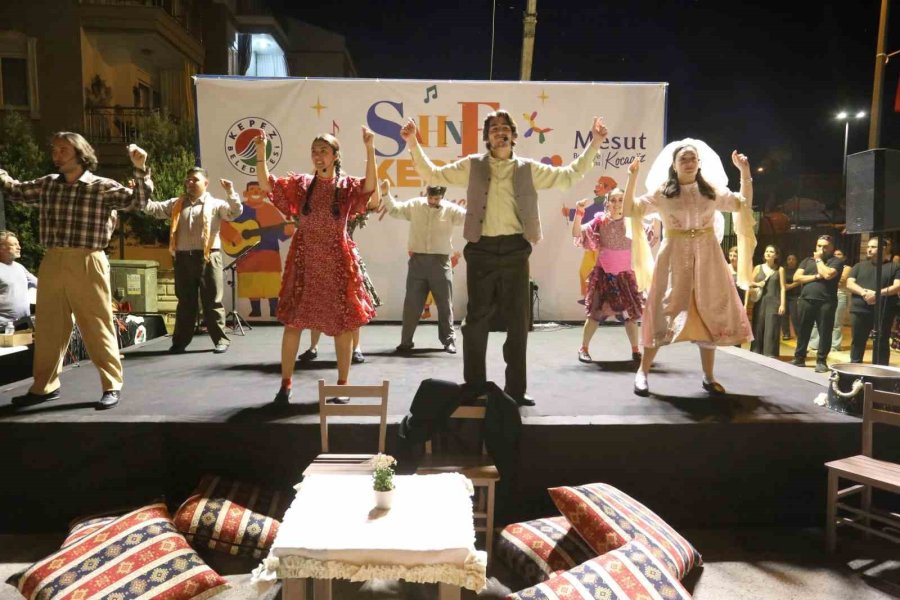 Mahallelerde Eğlence "sahne Kepez" İle Başladı