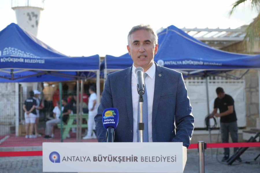 Kabotaj Coşkusu Antalya’da Denizle Buluştu, Geleneksel Bayrak Yarışı Nefes Kesti