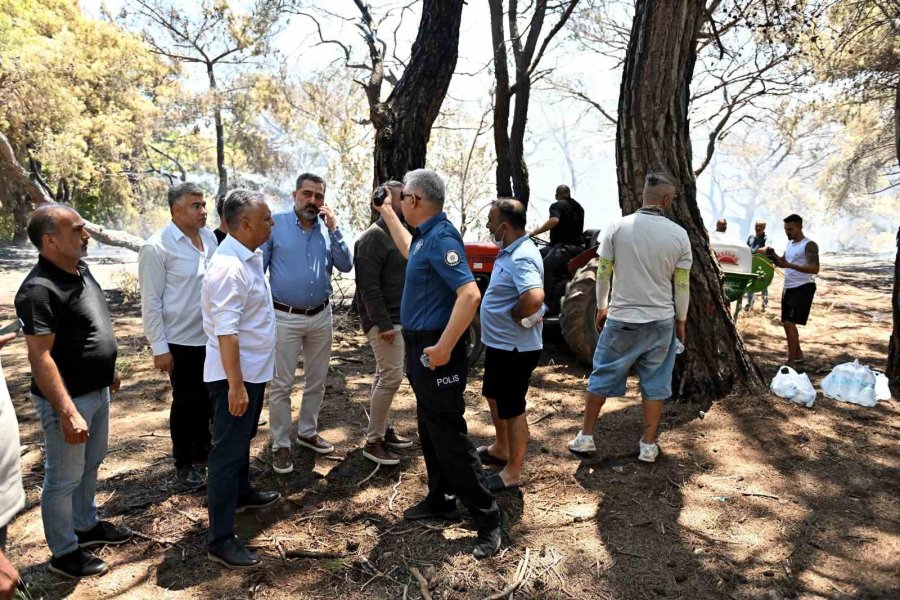 Muratpaşa, 19 Araçla Yangına Müdahale Etti