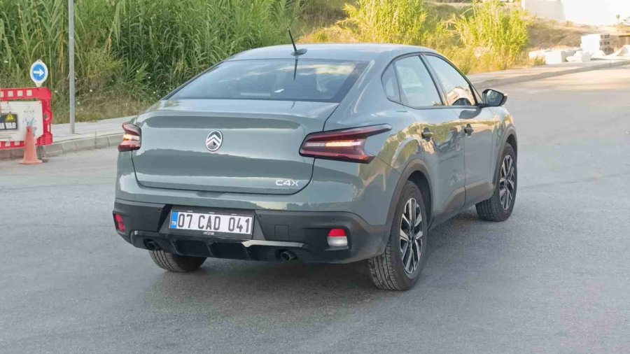 Bir Anlık Dikkatsizlik Kazaya Neden Oldu