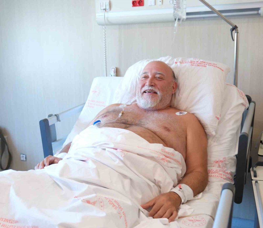 Rus Hasta Mersin Şehir Hastanesi’nde Sağlığına Kavuştu