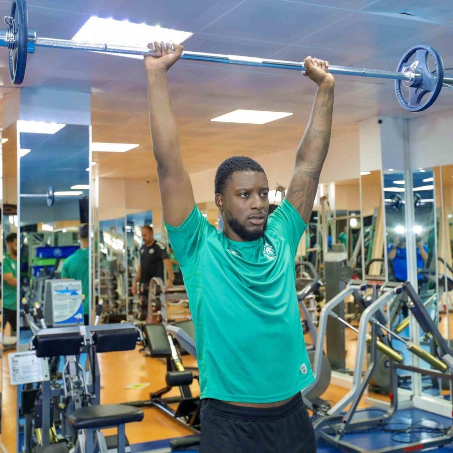 Konyaspor Salonda Çalıştı